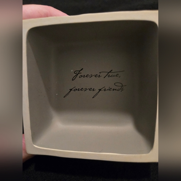 Willow Tree Figurine Trinket Box Friendship 3" Square Dated 2003 Forever Friends - Picture 3 of 5